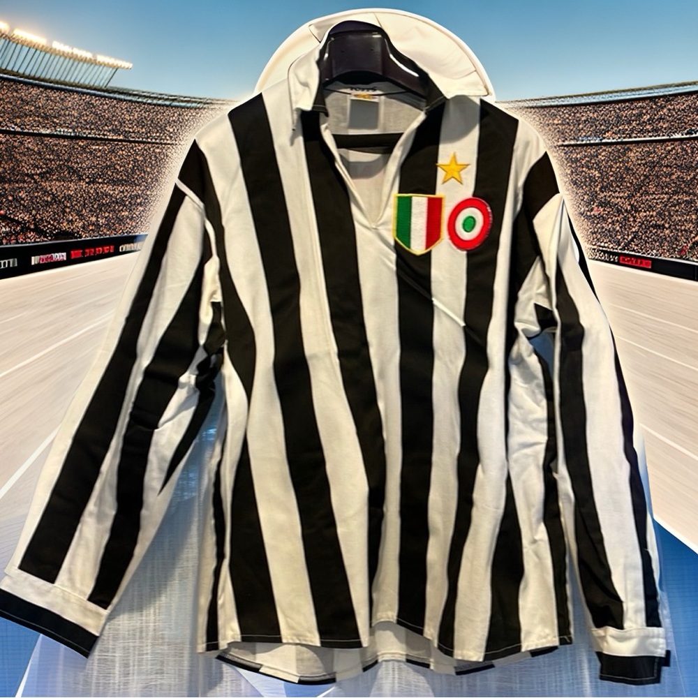 Heavy cotton old-school Juventus (Juve) soccer jersey with Ravanelli’s name on